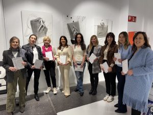 presentacion de arte en femenino con Nisa goiburu